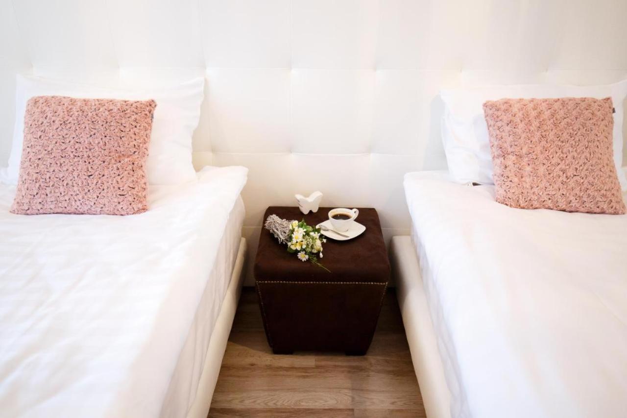 Metropolitan Iassium Apartments ياش المظهر الخارجي الصورة