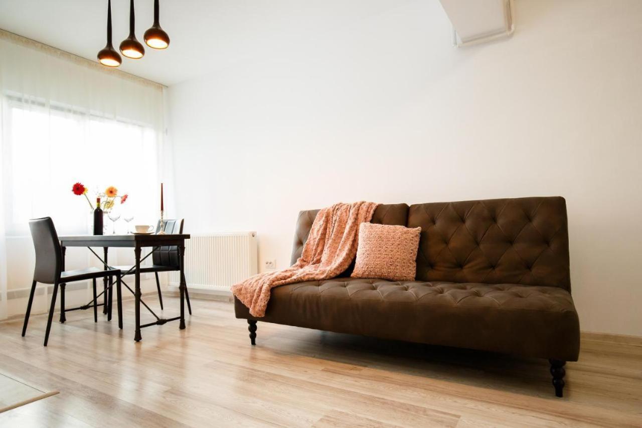 Metropolitan Iassium Apartments ياش المظهر الخارجي الصورة